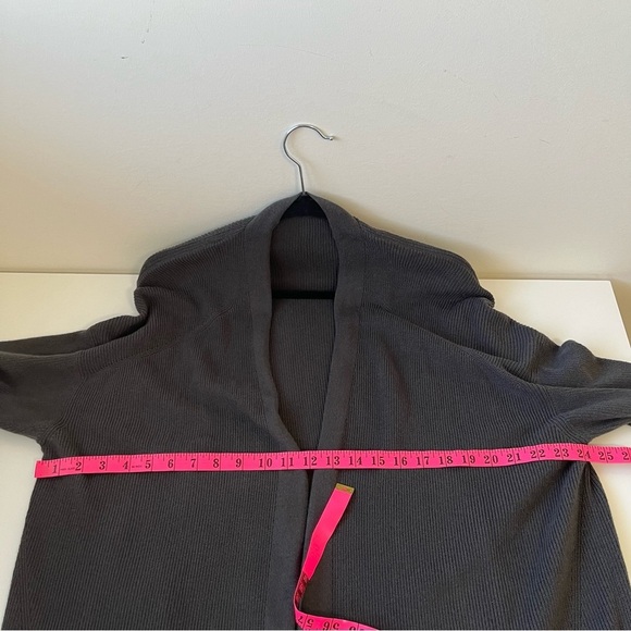 Lululemon Side Slit Sweater Wrap in Graphite Gray Size 10 - Picture 6 of 9